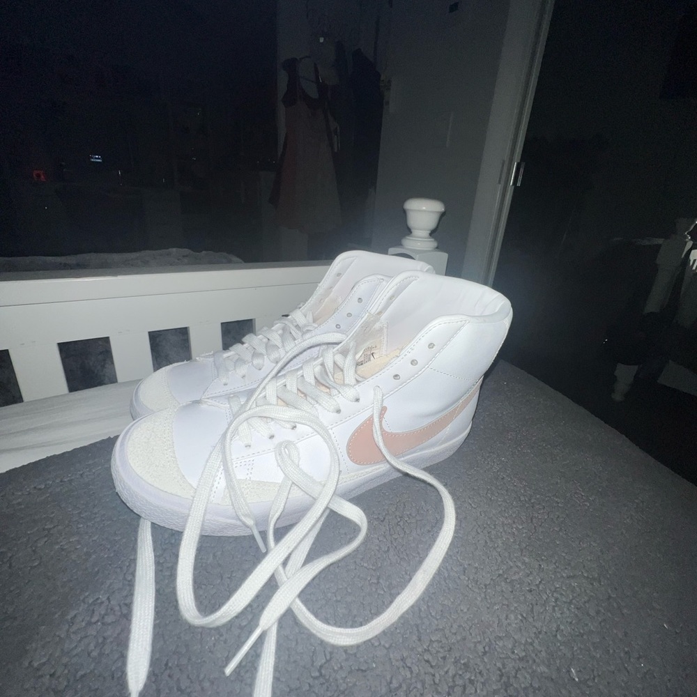 Nike blazers with pink swoosh worn once size 8 women